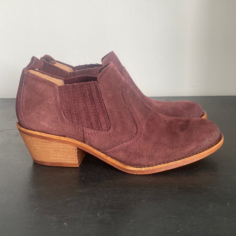 NWT Sofft Adien Suede Ankle Booties 8 1/2